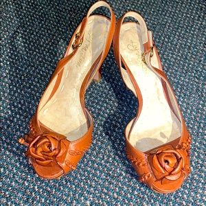 LUZ DA LUNA new braided leather & rose pumps